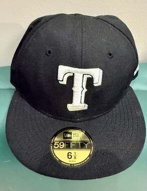 New Era Texas Rangers 59FIFTY Black Logo Fitted Hat Size 6 7/8